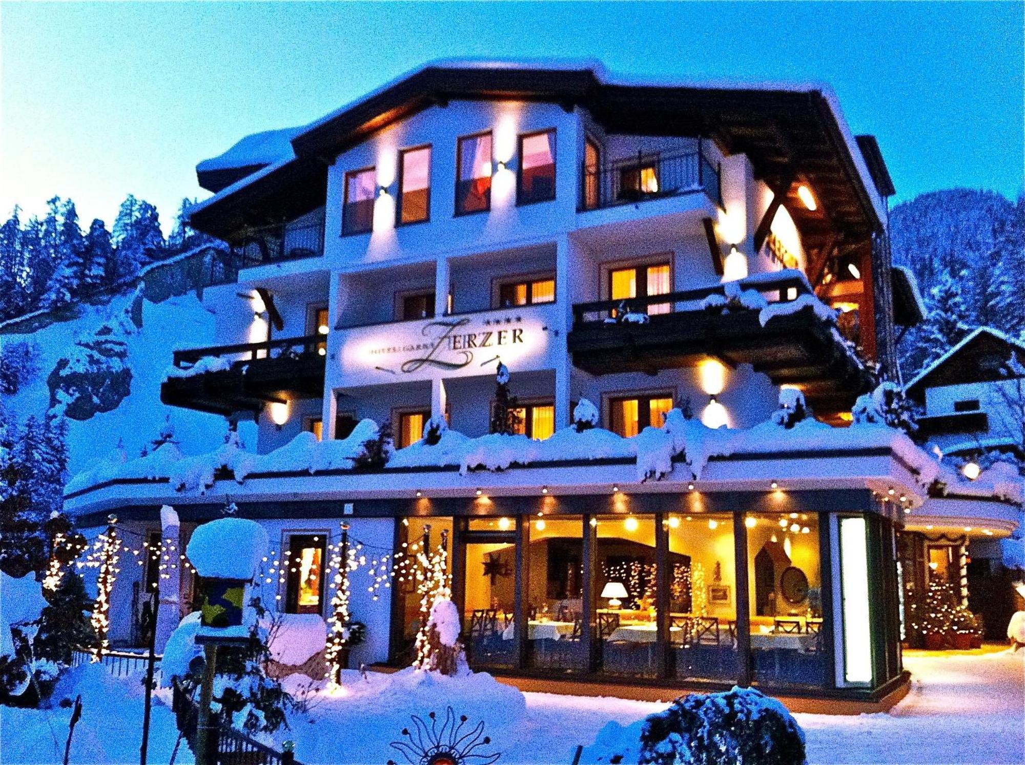 Hotel Garni Zerzer Серфаус Экстерьер фото