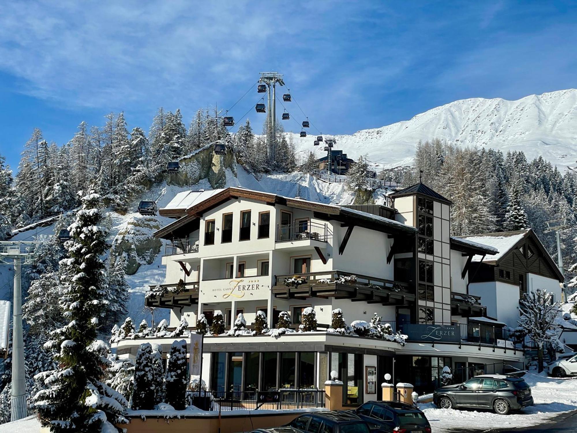 Hotel Garni Zerzer Серфаус Экстерьер фото