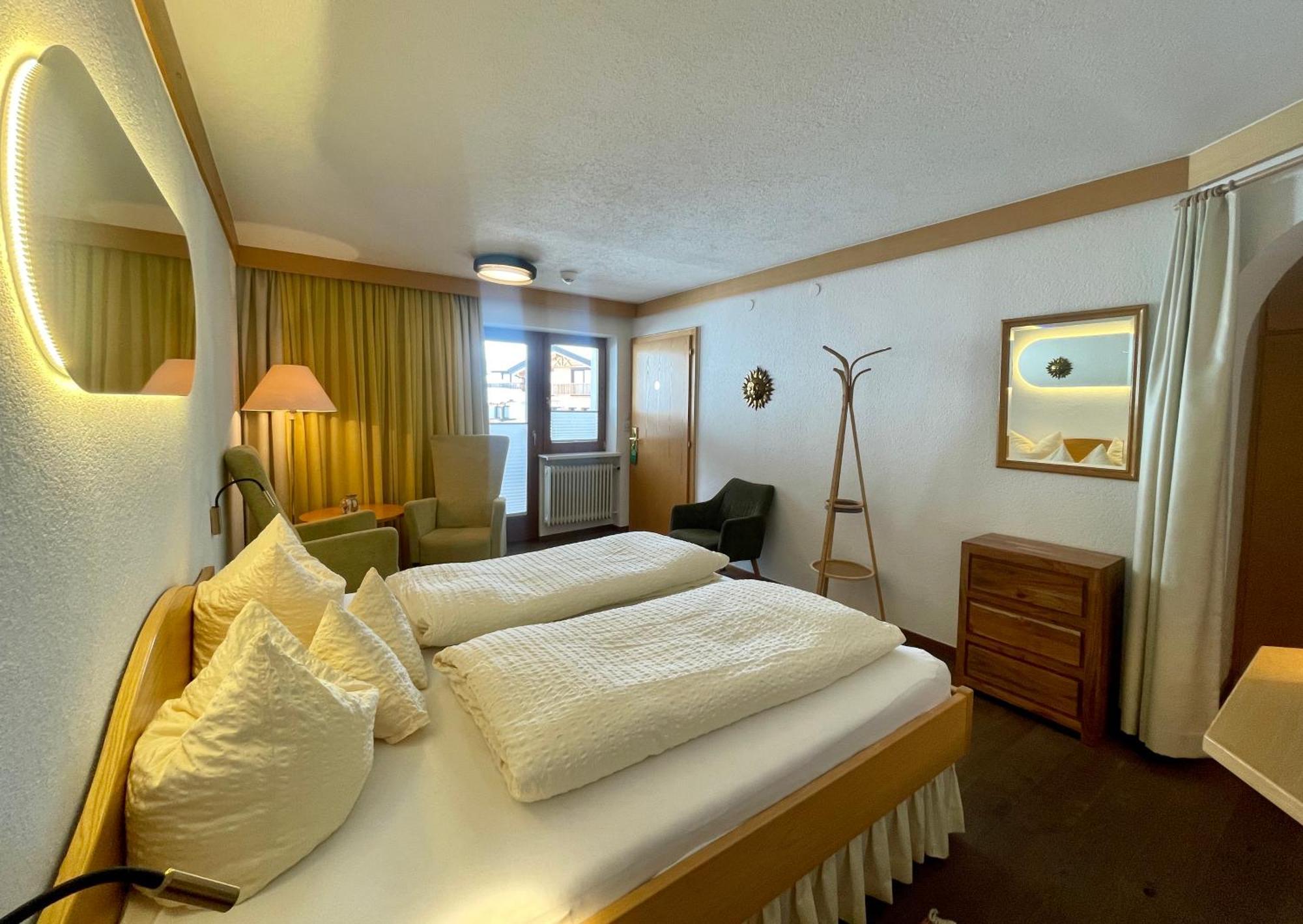 Hotel Garni Zerzer Серфаус Экстерьер фото