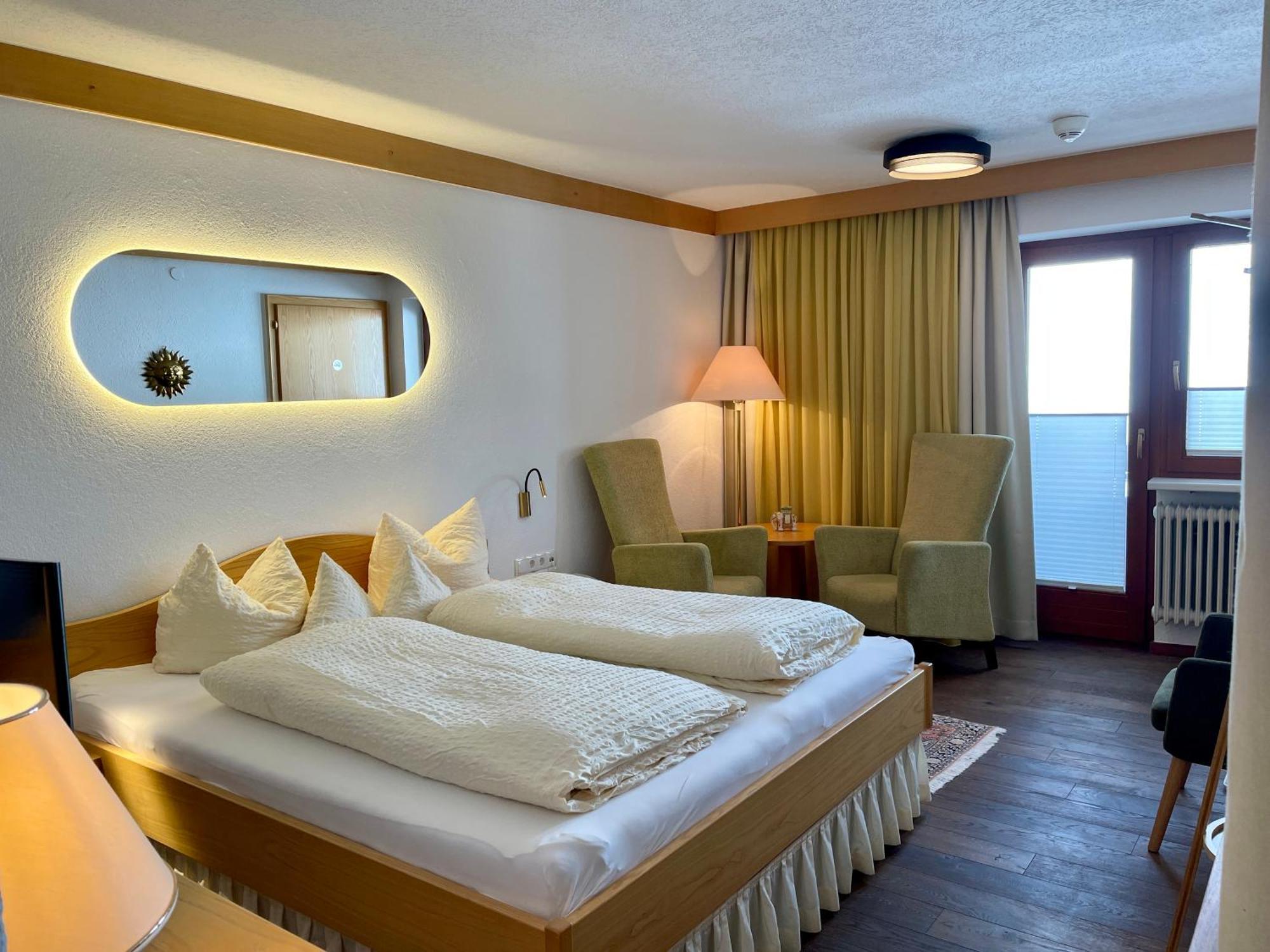 Hotel Garni Zerzer Серфаус Экстерьер фото