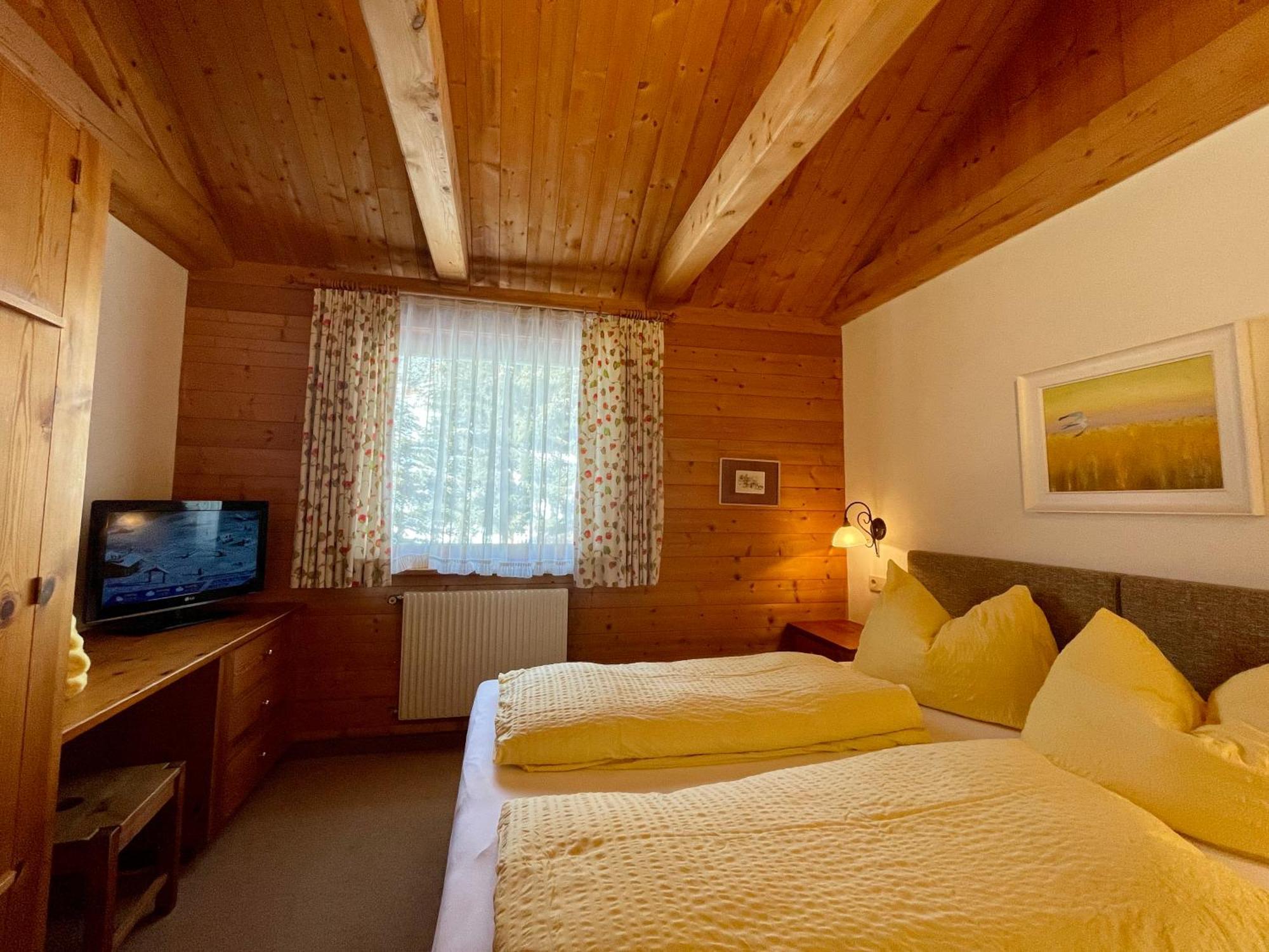 Hotel Garni Zerzer Серфаус Экстерьер фото