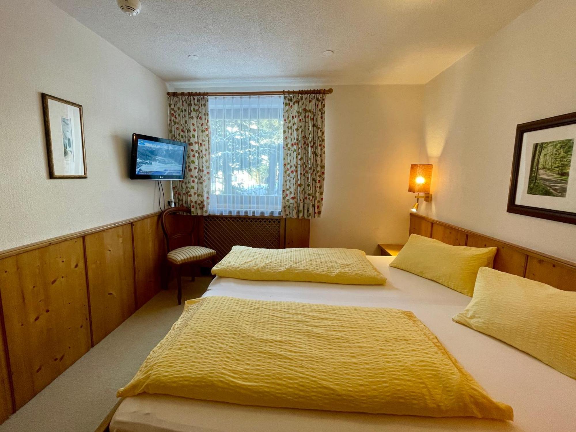 Hotel Garni Zerzer Серфаус Экстерьер фото