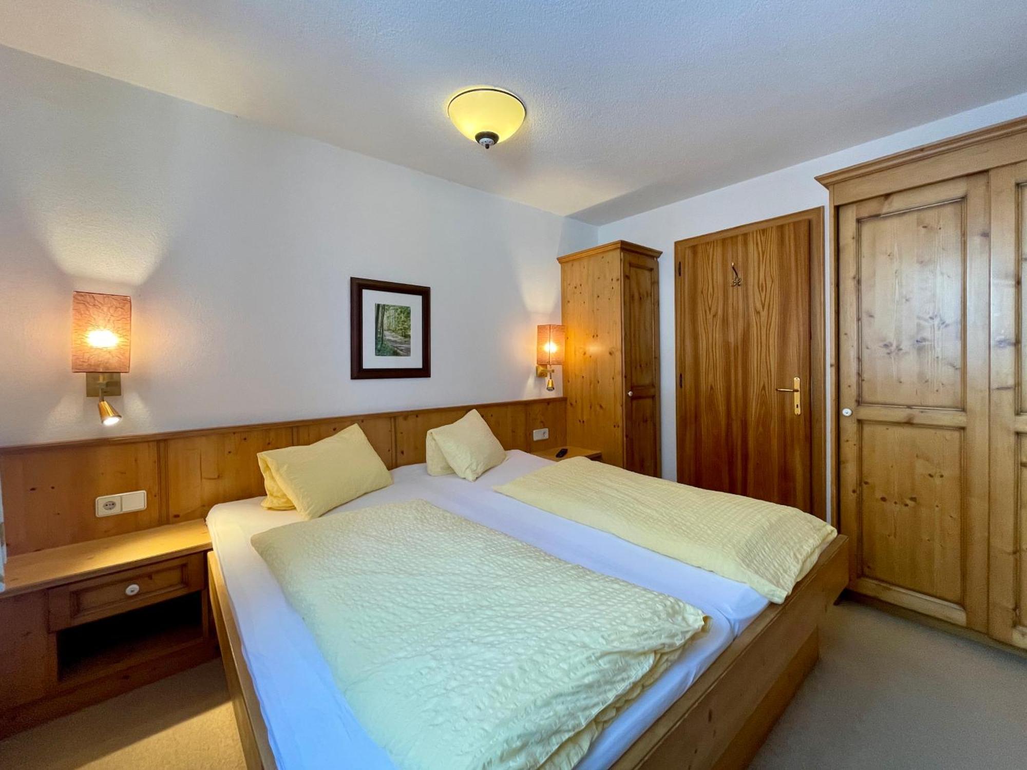 Hotel Garni Zerzer Серфаус Экстерьер фото