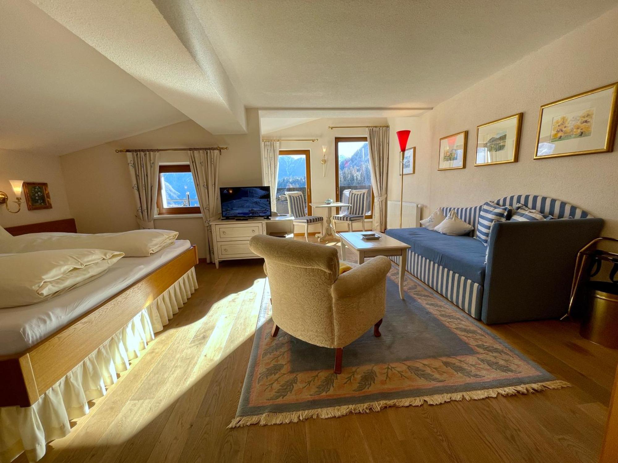 Hotel Garni Zerzer Серфаус Экстерьер фото