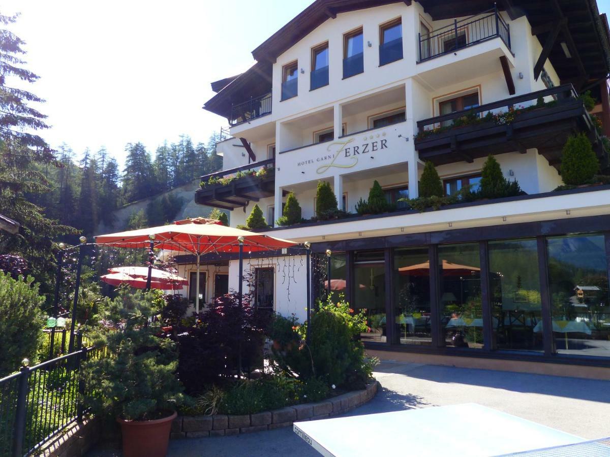 Hotel Garni Zerzer Серфаус Экстерьер фото